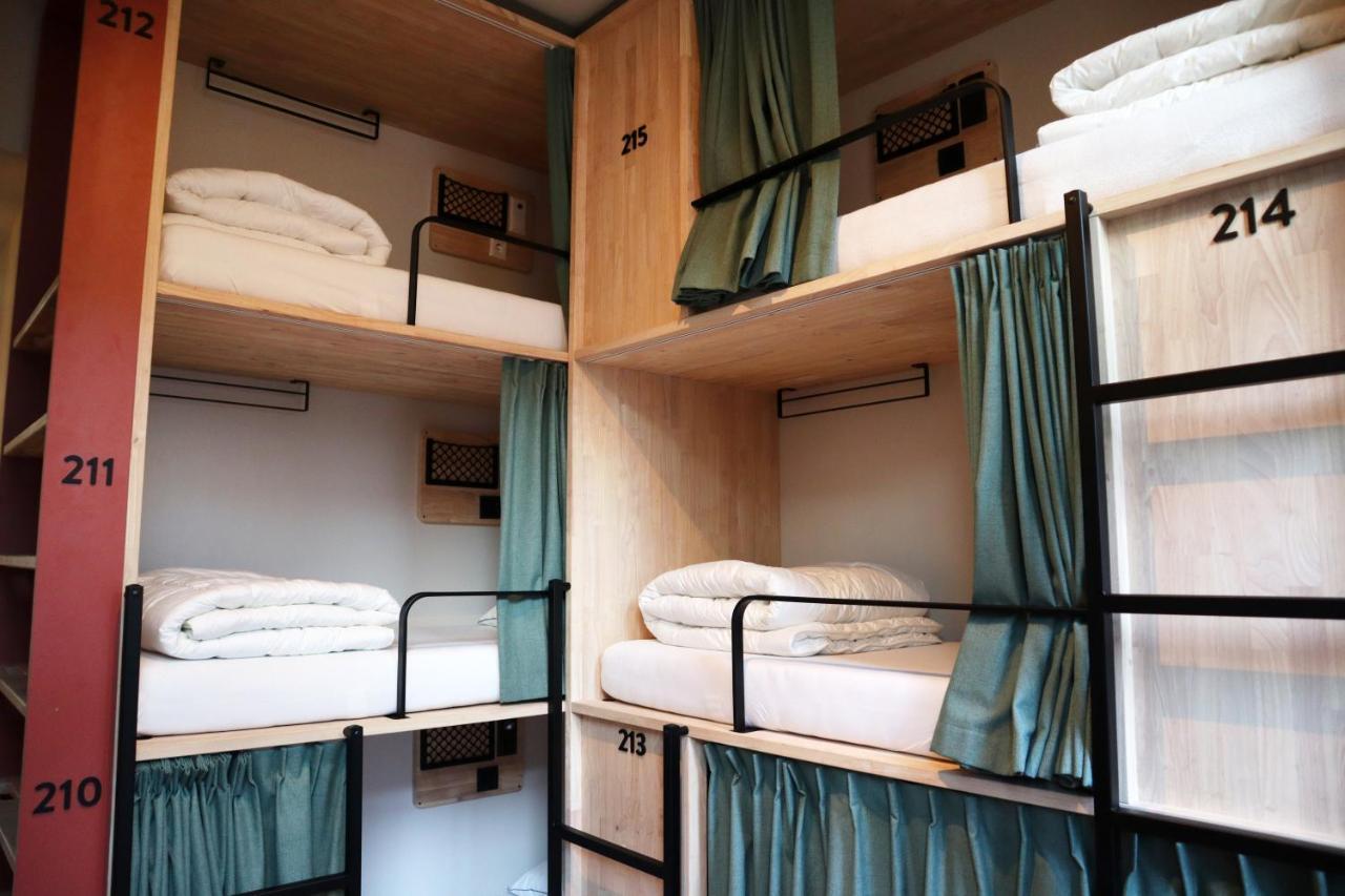 The Bee Hostel Amszterdam Kültér fotó